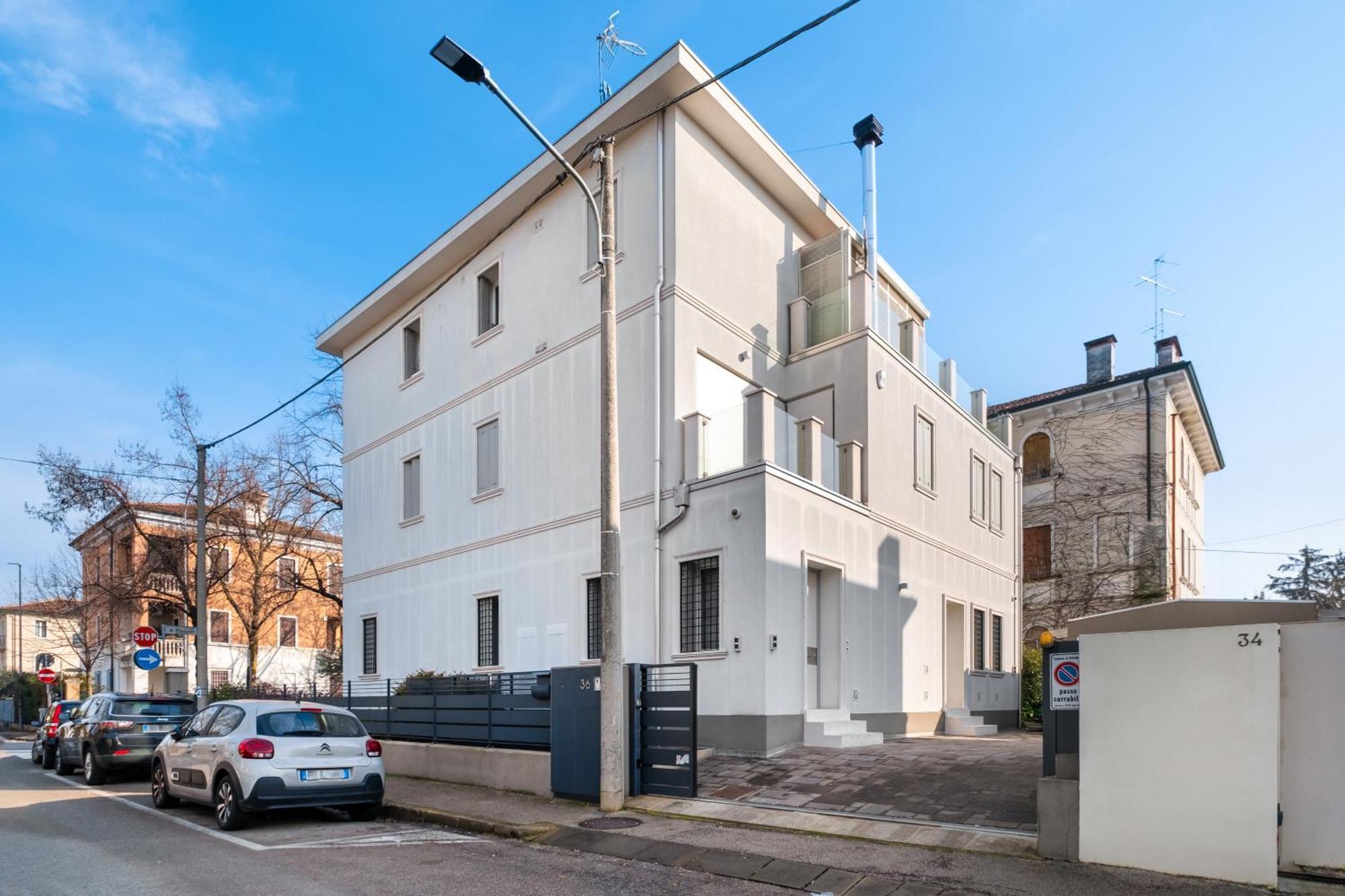 Civico 36 A Due Passi Dal Centro - Casa Guido Leilighet Vicenza Eksteriør bilde